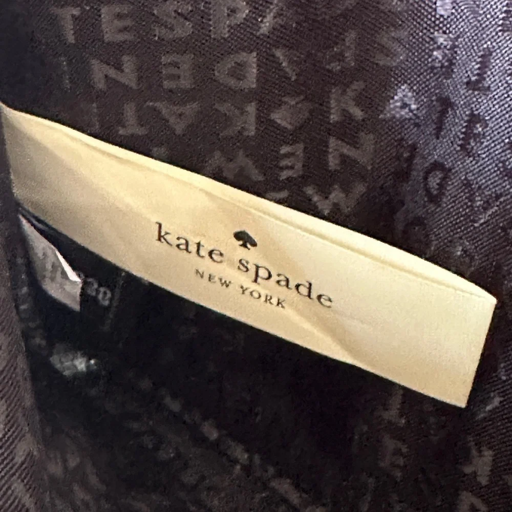 Kate Spade Laurel Way Winni Black genuine Black Leather Crossbody Clutch Wallet
